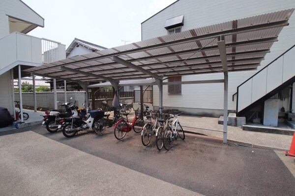 建物設備(駐輪場)