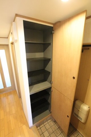 物件内観写真8　(シューズボックス)