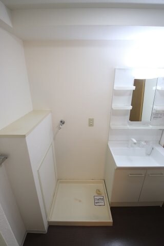 物件内観写真15　(室内洗濯機置場)