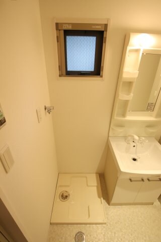 物件内観写真14　(室内洗濯パン)