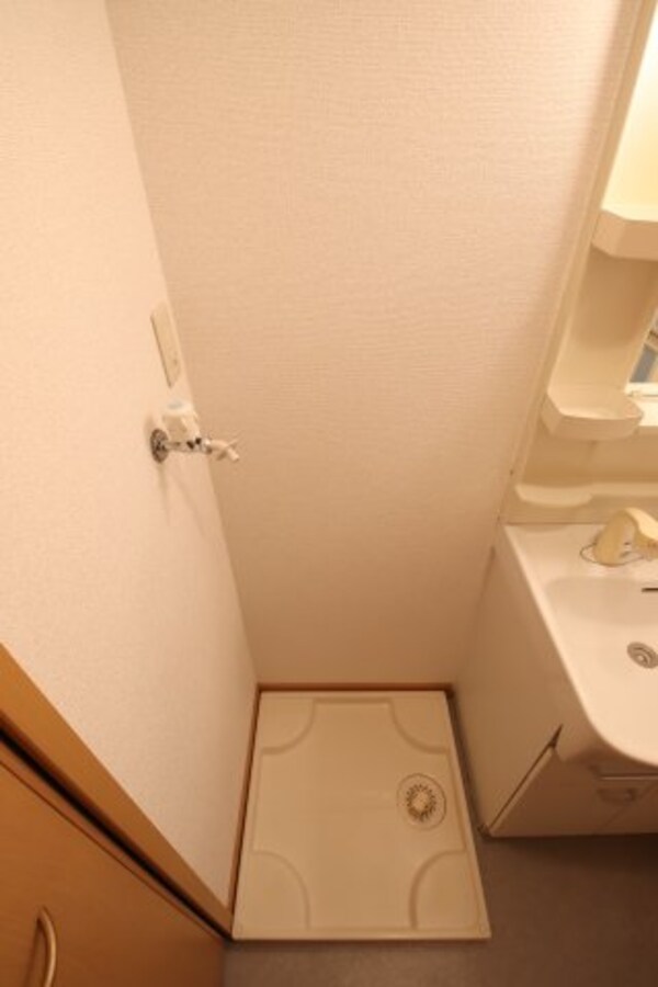 建物設備(室内洗濯機置場)