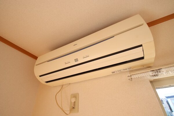 建物設備(エアコン)