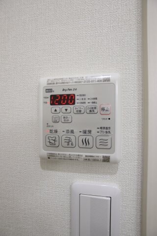 物件内観写真11　(浴室乾燥機)