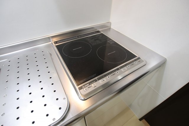 物件内観写真11　(IHコンロ)