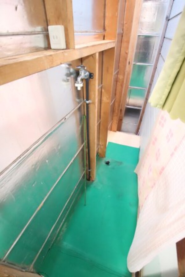 建物設備(室内洗濯機置き場)