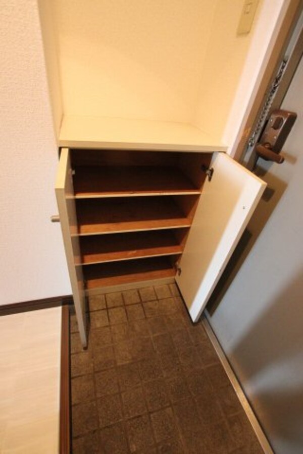 収納(シューズボックス)