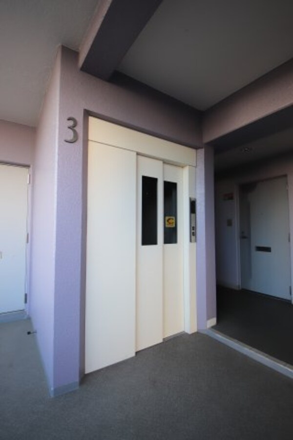 建物設備(エレベーター)