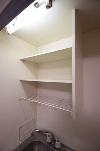 物件内観写真18　(棚)