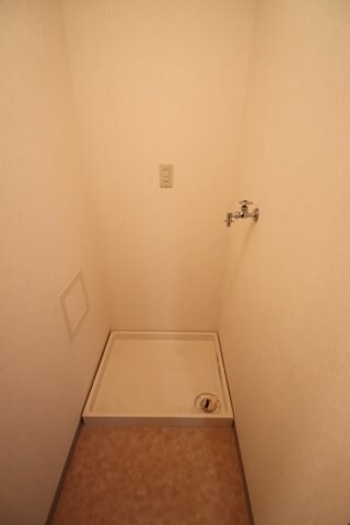 物件内観写真15　(室内洗濯機置場)
