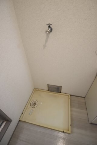 物件内観写真11　(室内洗濯機置場)