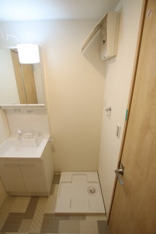 物件内観写真21　(室内洗濯機置き場)