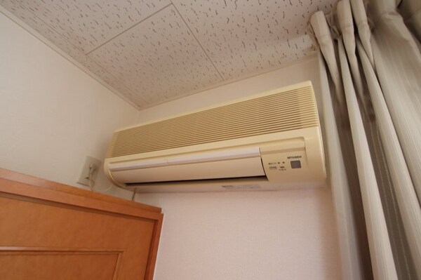 建物設備(エアコン)