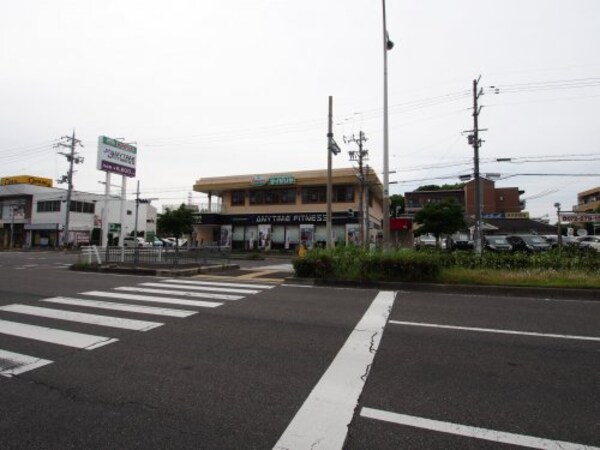 周辺環境(サイゼリヤ堺深井店 277m)
