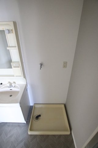 物件内観写真14　(室内洗濯機置場)