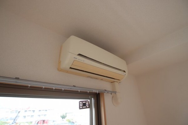 建物設備(エアコン)