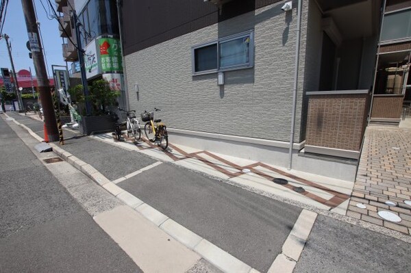建物設備(駐輪場)