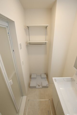 物件内観写真14　(室内洗濯機置場)