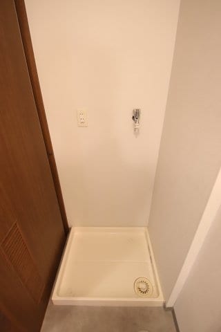 物件内観写真17　(室内洗濯機置場)