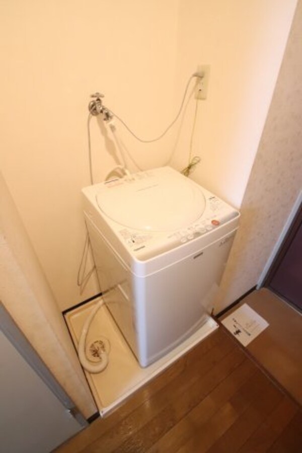 建物設備(室内洗濯機置き場)