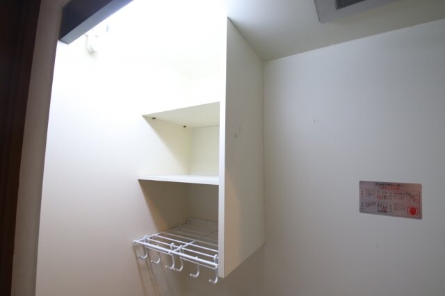 物件内観写真18　(キッチン収納)