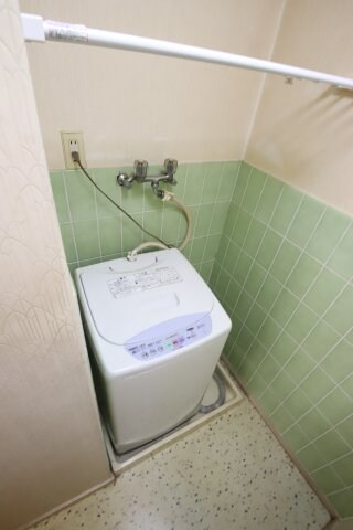 物件内観写真18　(室内洗濯機置場)