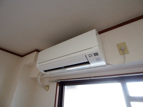 建物設備(エアコン)