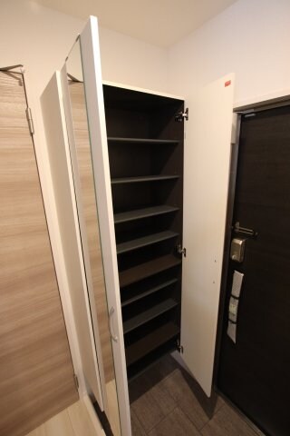 物件内観写真7　(シューズボックス)