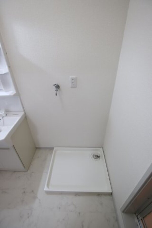 建物設備(室内洗濯機置場)