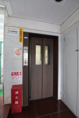 物件内観写真3　(エレベーター)