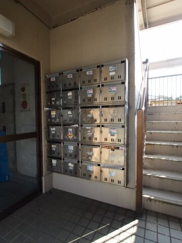 物件内観写真4　(集合ポスト)