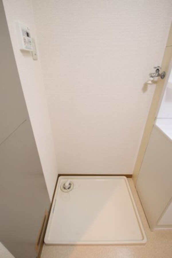 建物設備(室内洗濯機置場)