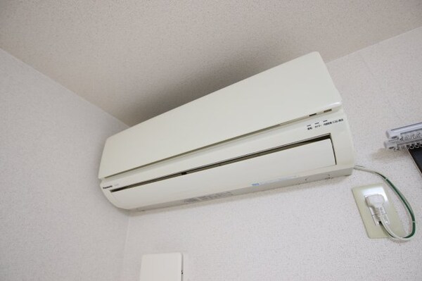 建物設備(エアコン)