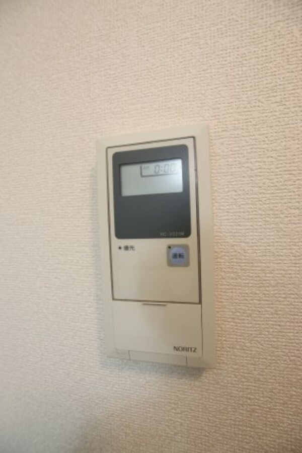建物設備(給湯器リモコン)