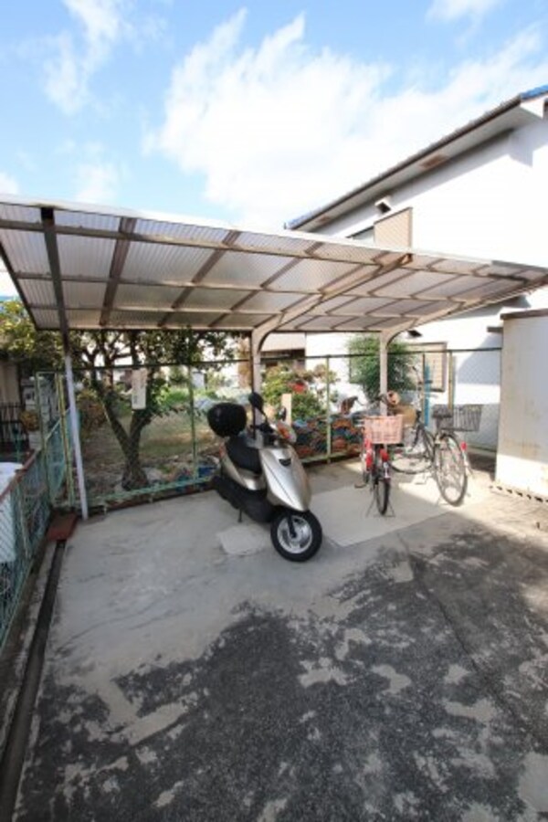 建物設備(駐輪場)