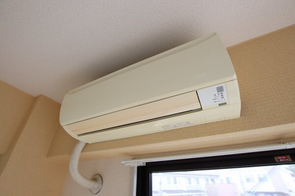 建物設備(エアコン)