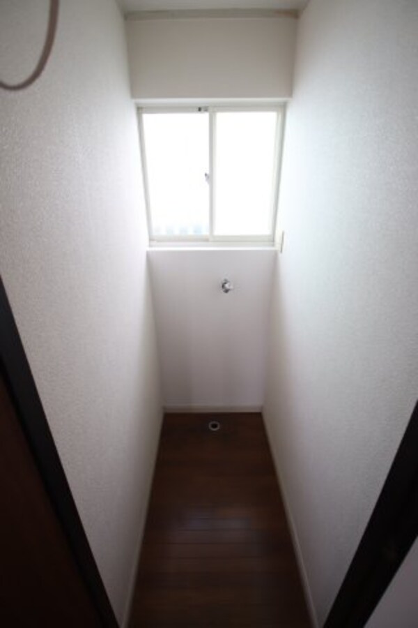 建物設備(室内洗濯機置場)