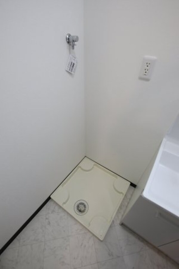 建物設備(室内洗濯機置場)