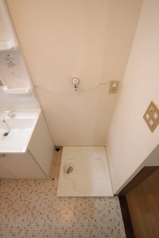 物件内観写真12　(室内洗濯機置き場)