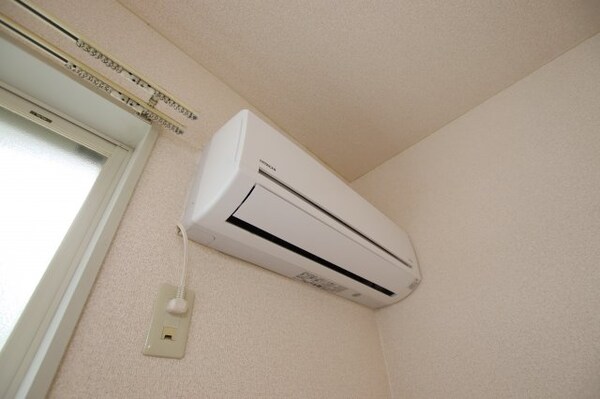 建物設備(エアコン)