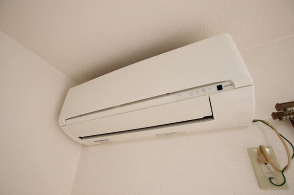 建物設備(エアコン)