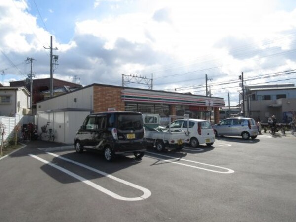 周辺環境(セブン-イレブン 初芝東店 368m)