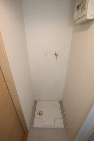 物件内観写真15　(室内洗濯機置場)