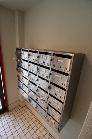 物件内観写真5　(集合ポスト)