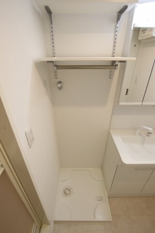 物件内観写真15　(室内洗濯機置場)