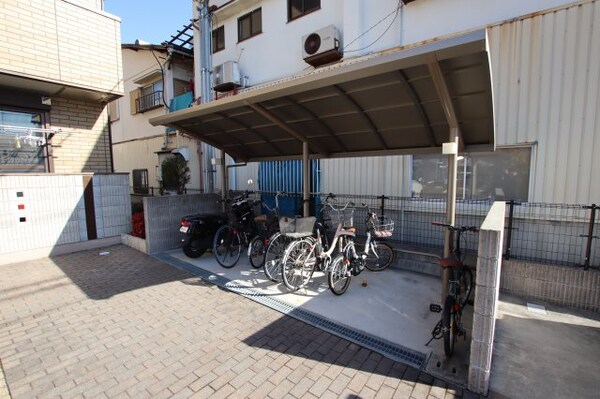 建物設備(駐輪場)