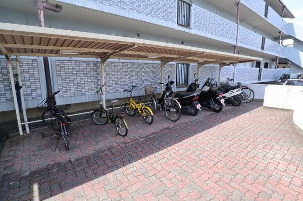 建物設備(駐輪場)
