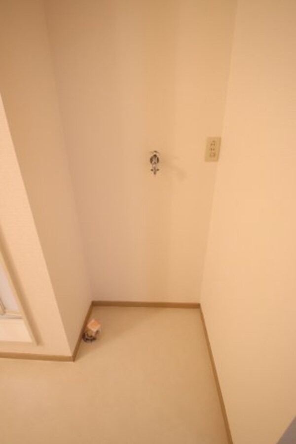 建物設備(室内洗濯機置場)