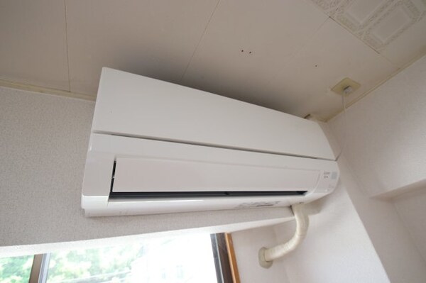建物設備(エアコン)