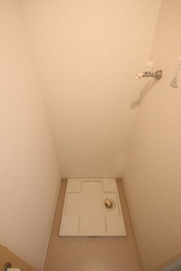 建物設備(室内洗濯機置場)