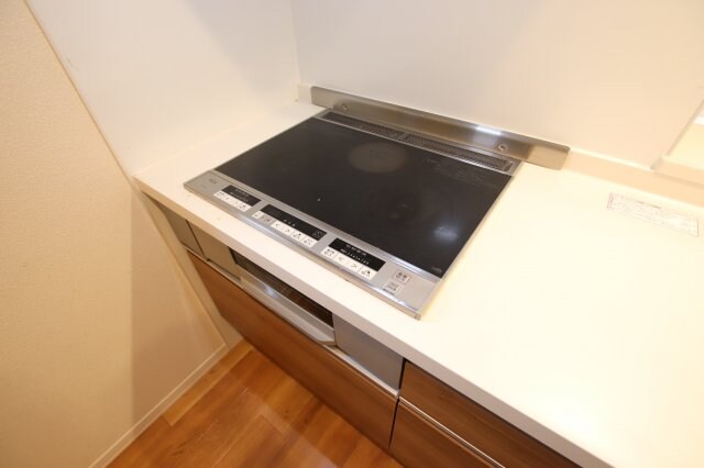 物件内観写真15　(IHコンロ)